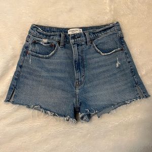 Abercrombie Mom Short